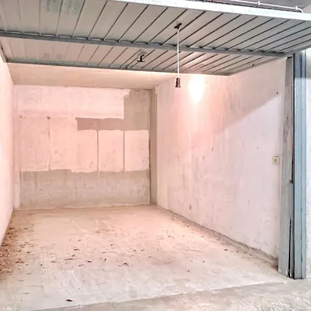 Bilocale Con Piscina Condominiale *