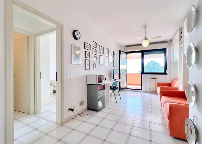 Bilocale Con Piscina Condominiale Varazze