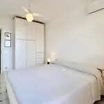 Bilocale Con Piscina Condominiale Apartmán