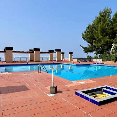 Bilocale Con Piscina Condominiale Varazze